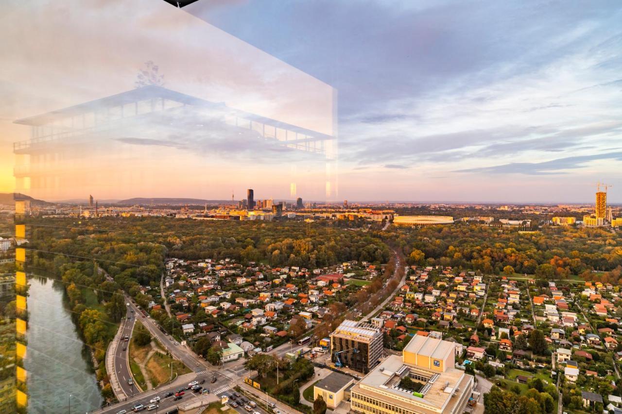 Triiiple Tower Dream Apartments With Rooftop-Summer-Pool Vienna Exterior photo